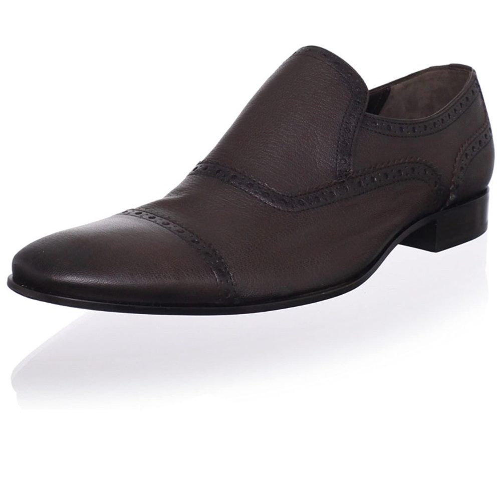 BALLY 10 1/2 D calfskin